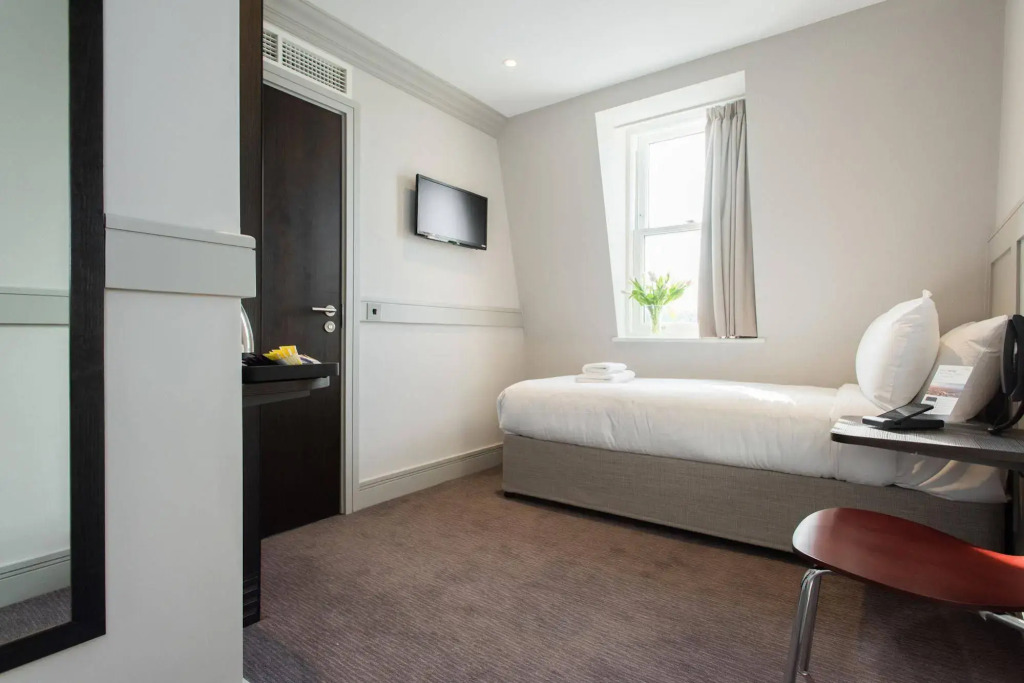 Mowbray Court Hotel