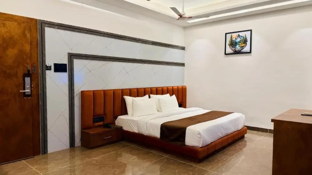 Pheonix Luxury Inn