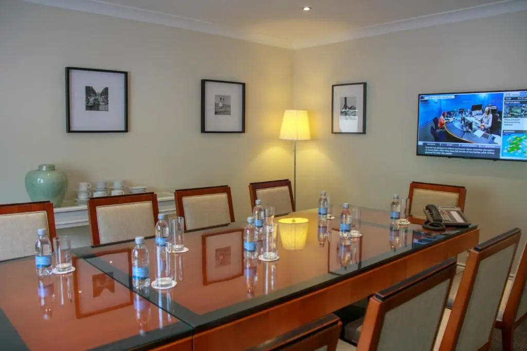 Walter Raleigh Hotel