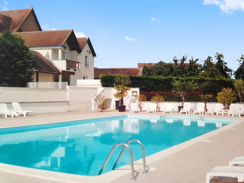House With 3 Bedrooms in Faverolles, With Wonderful Lake View, Pool Ac