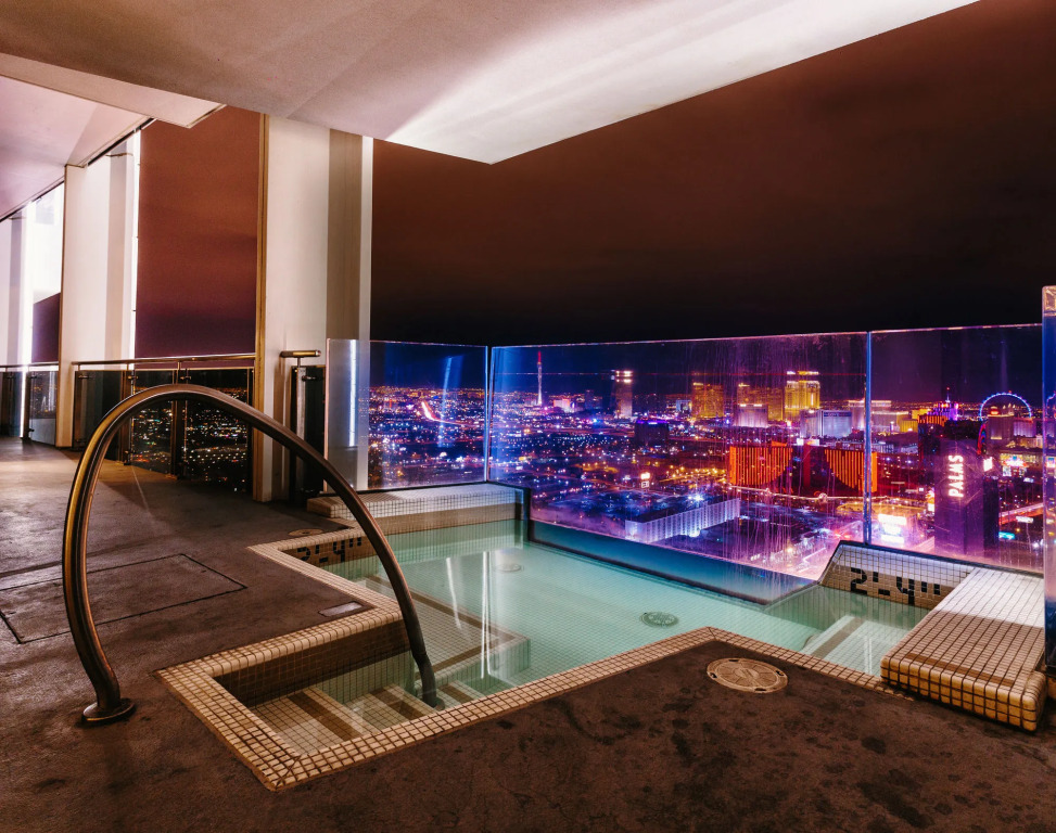 StripViewSuites at Palms Place