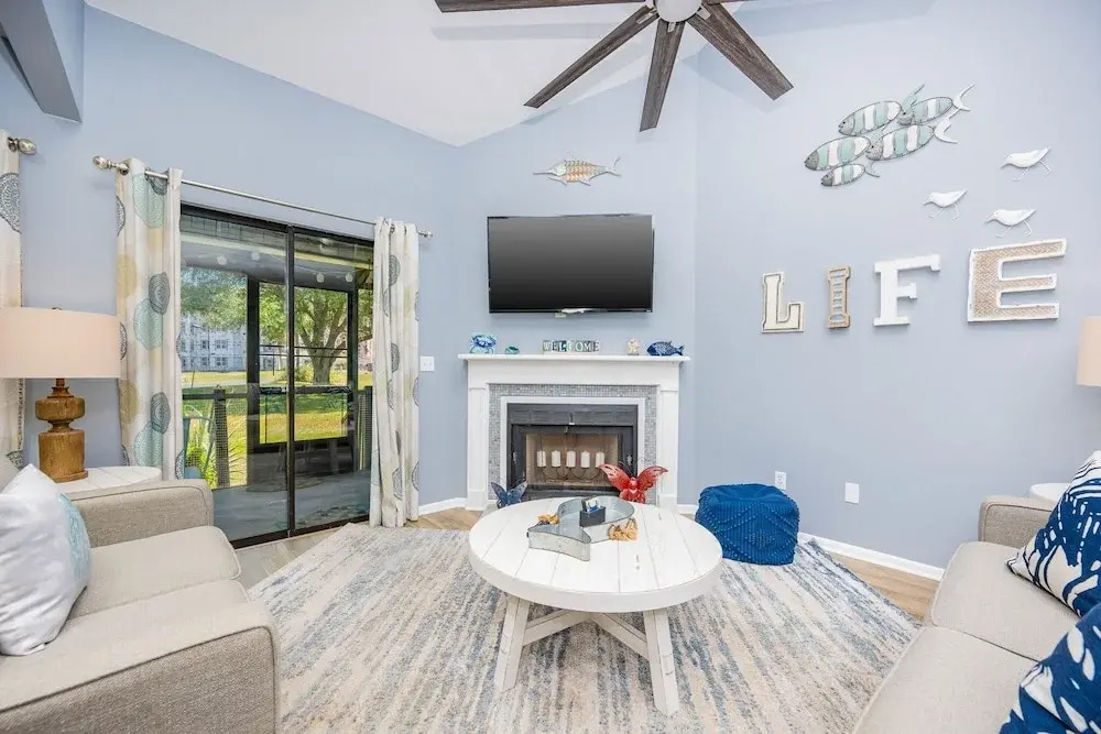 Mariner Lakes 40 2 Bedroom Condo