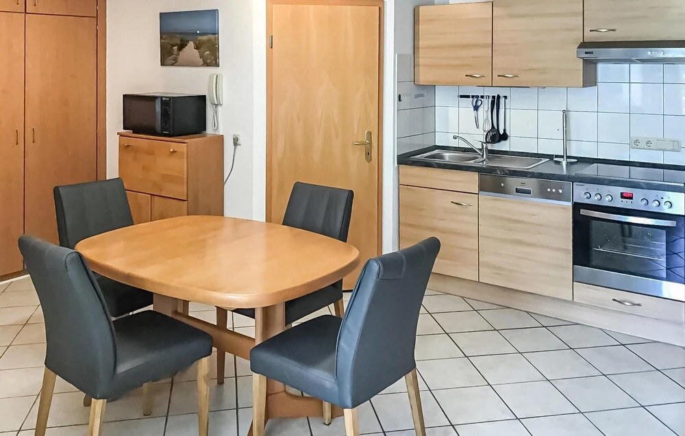 Amazing Apartment in Insel Poel/gollwitz With 2 Bedrooms