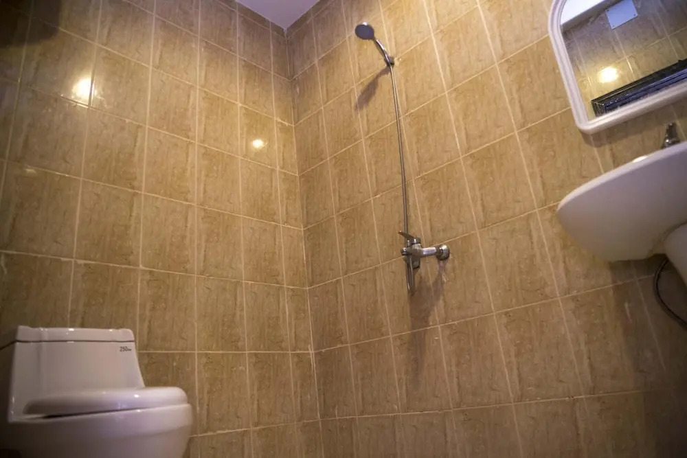 Al Eairy Furnished Apartments Qassim 4