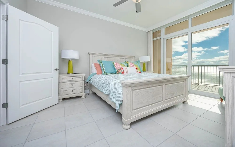 Phoenix Gulf Towers 2707 3 Bedroom Condo by RedAwning