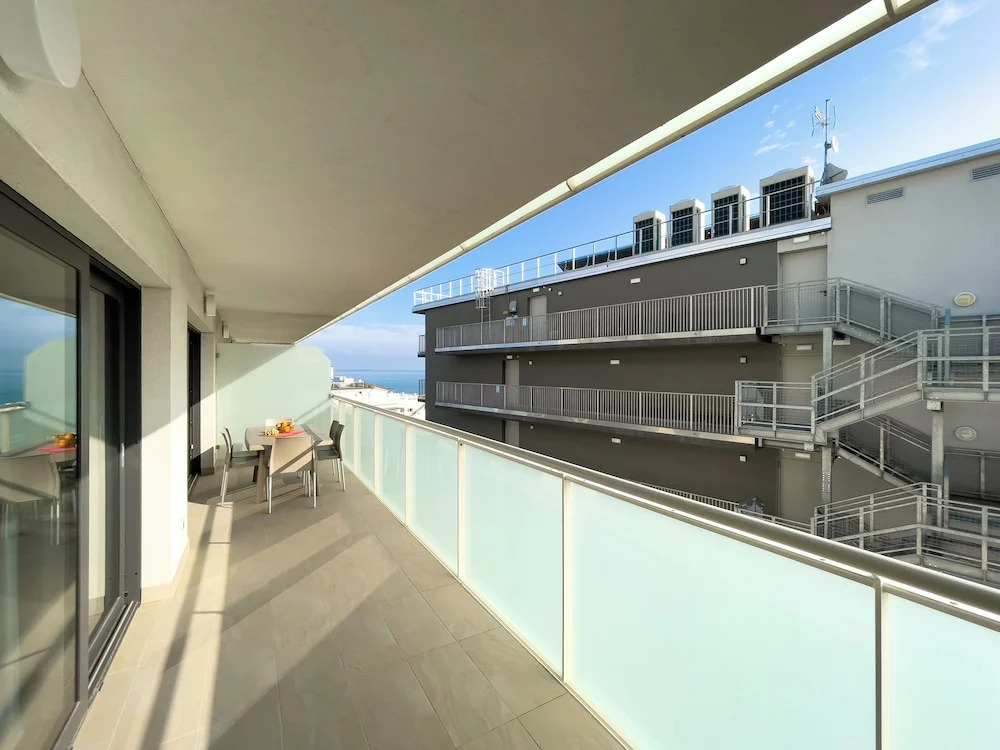 Well-equipped Flat Just 50m From the Beach