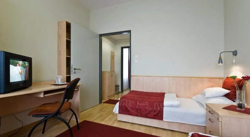 Hotel Kerpely