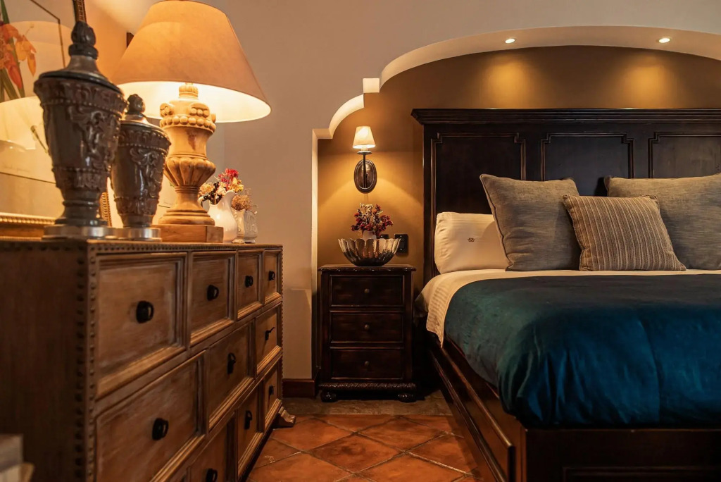 The Essentia Hotel - Sma