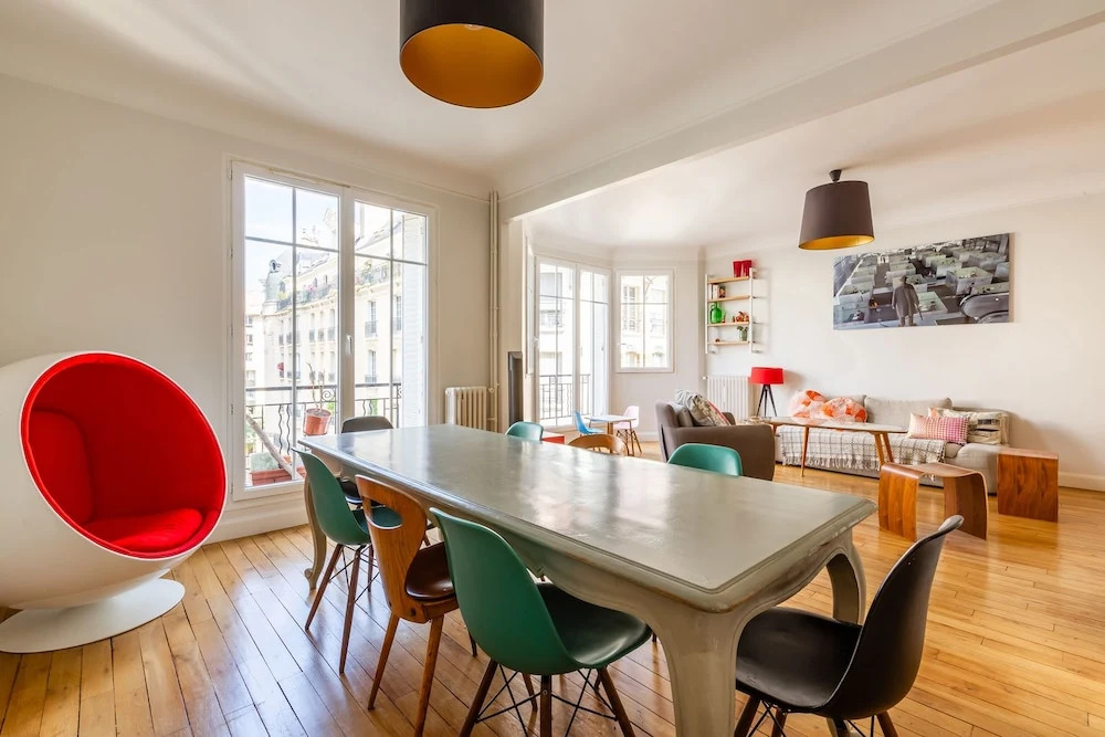 Retro Chic in Petit Montrouge