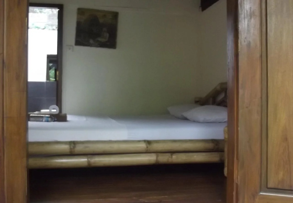 Flush Makmur Bungalows