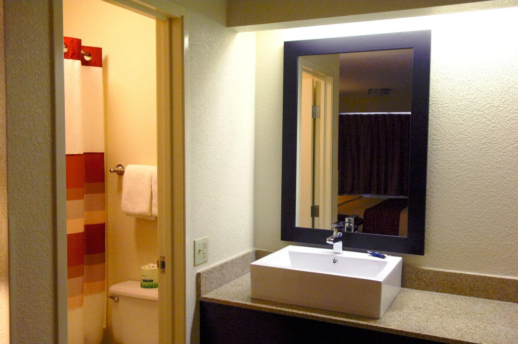 Red Roof Inn PLUS+ Statesville