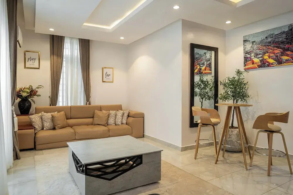 George Residence Ologolo Lekki