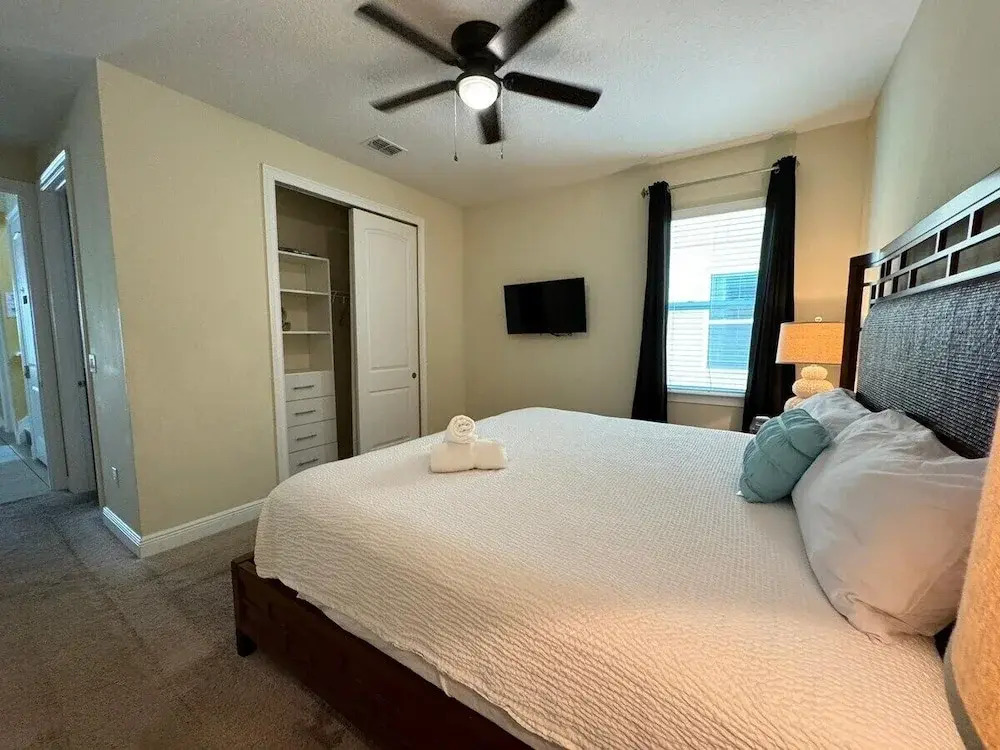 7613-8-bl-only 10 Minutes From Disney