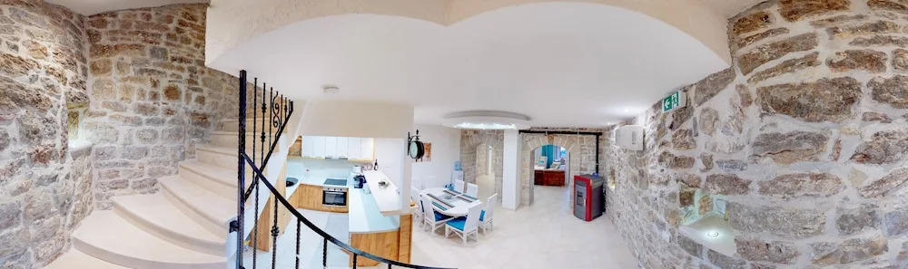 Luka Villa