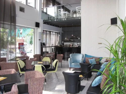 Paralimnio Suites