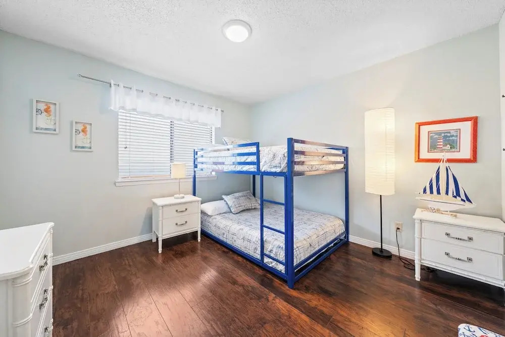 Wolf Bay Villas 208