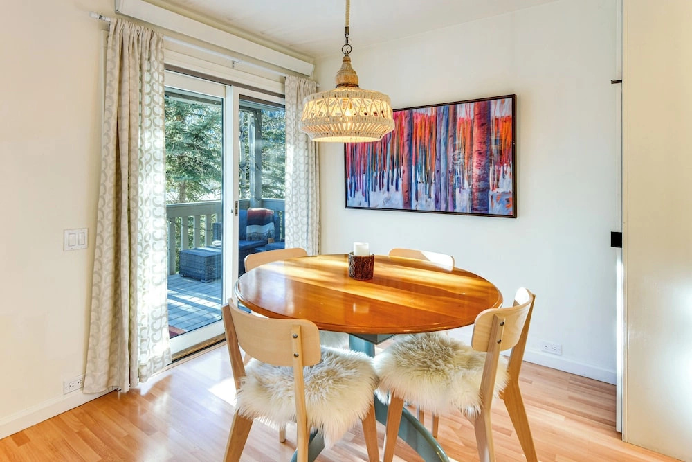 Prime Location in Town! Family Condo in Ketchum
