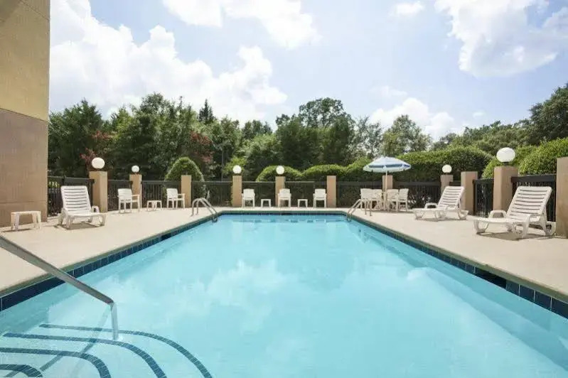 Econo Lodge At Carowinds