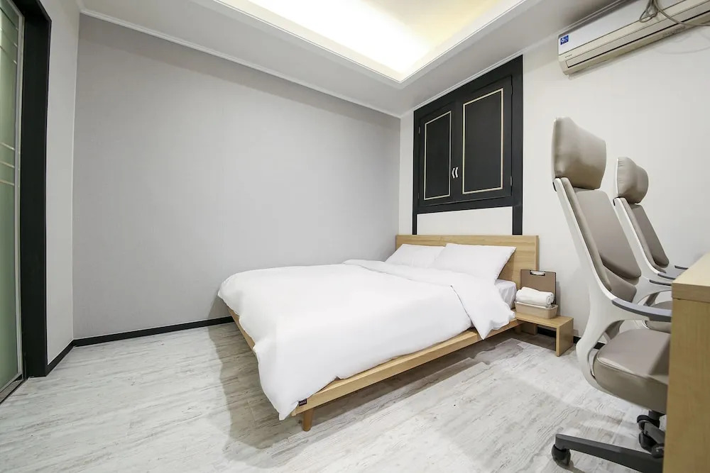 Diamond Hotel