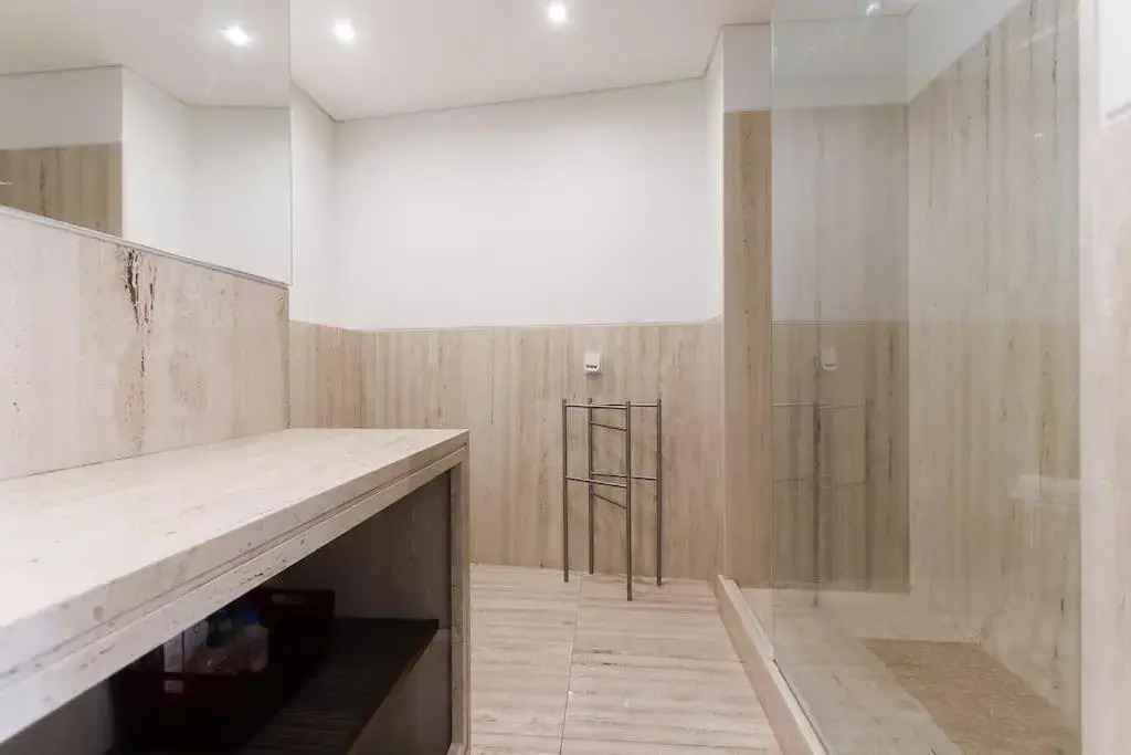 Apartamento Moderno na Graça/ Alfama