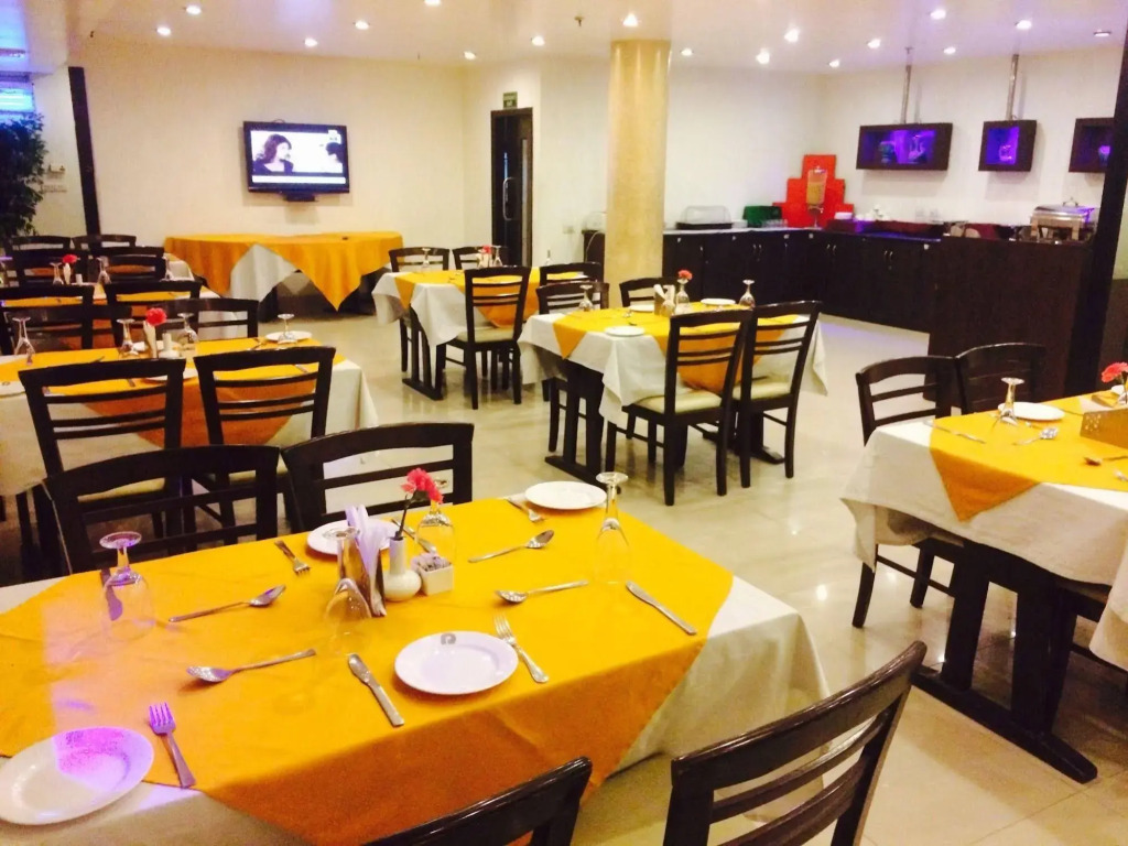 Hotel Rockland Panchsheel Enclave