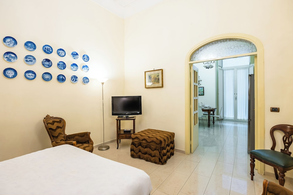 Homely City Apartment by Wonderful Italy