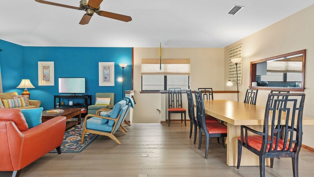As You Like It by Avantstay Steps to Beach, Bikes, Sleeps 18!