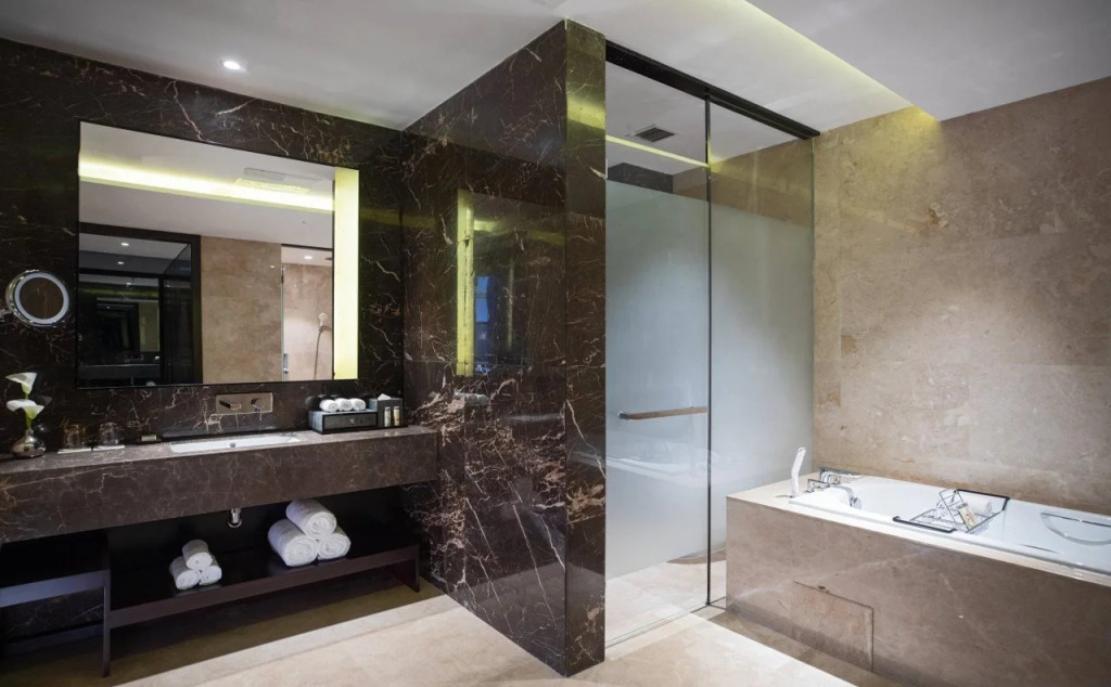Renaissance Shenyang West Hotel