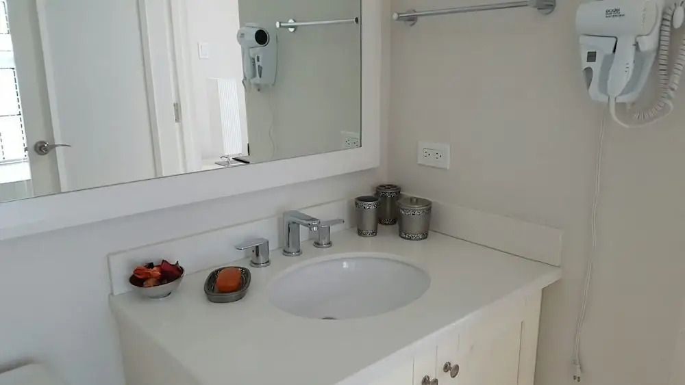 Fern Court Apartment With Oceanic View III
