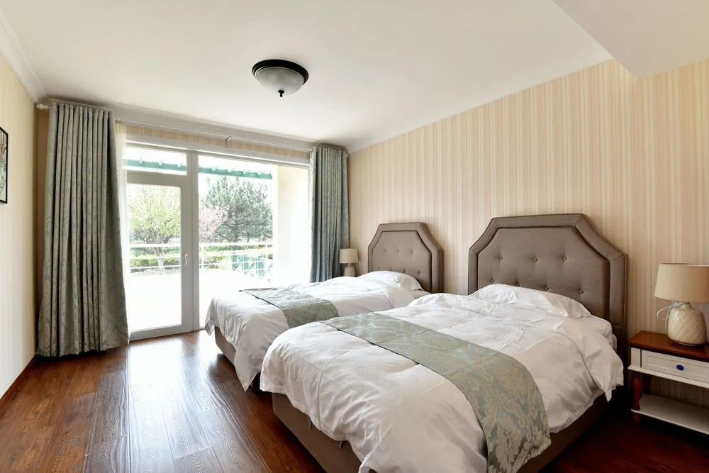 Qingdao Oceanside Hotel & Resort