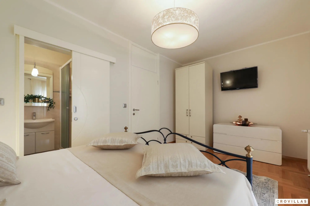 Monty in Pridraga with 3 bedrooms and 1 bathrooms