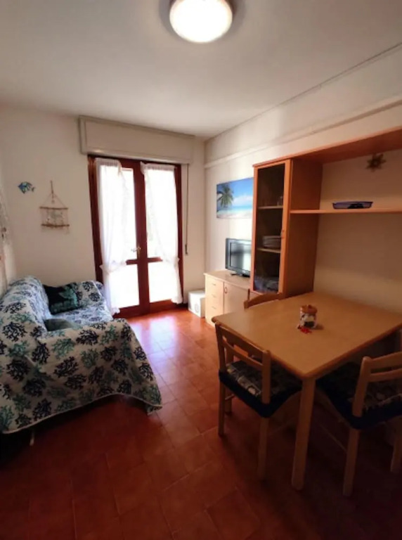 Flat 50m From the Beach