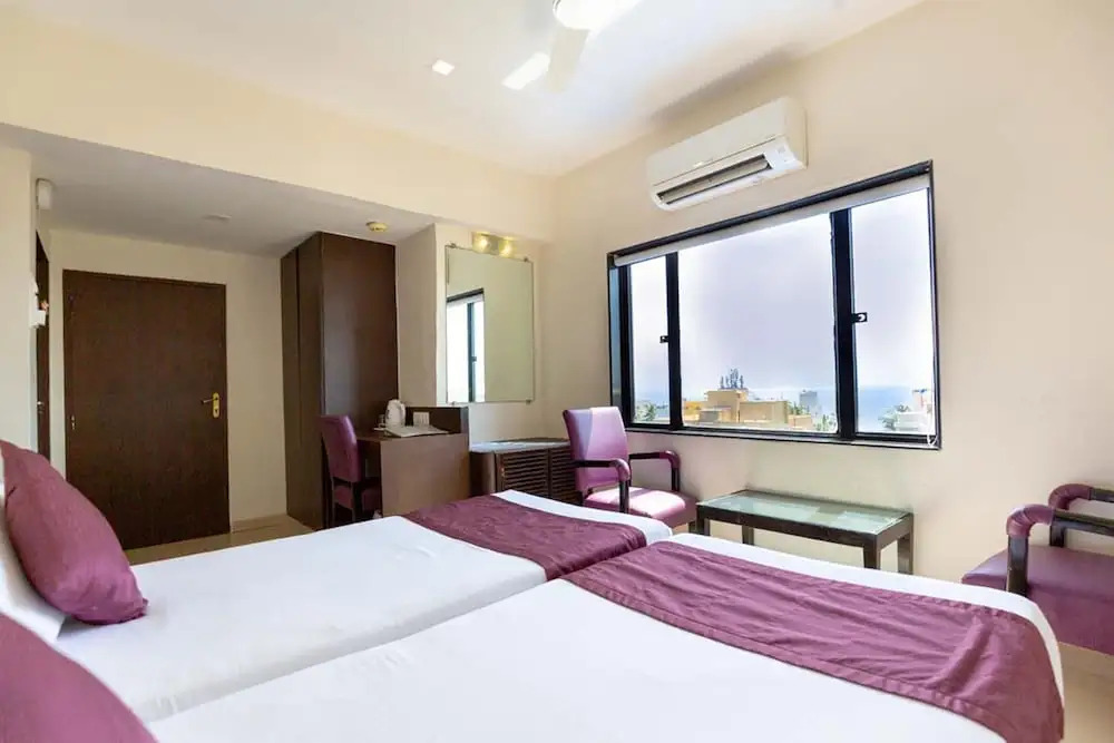 Sukh Hotel