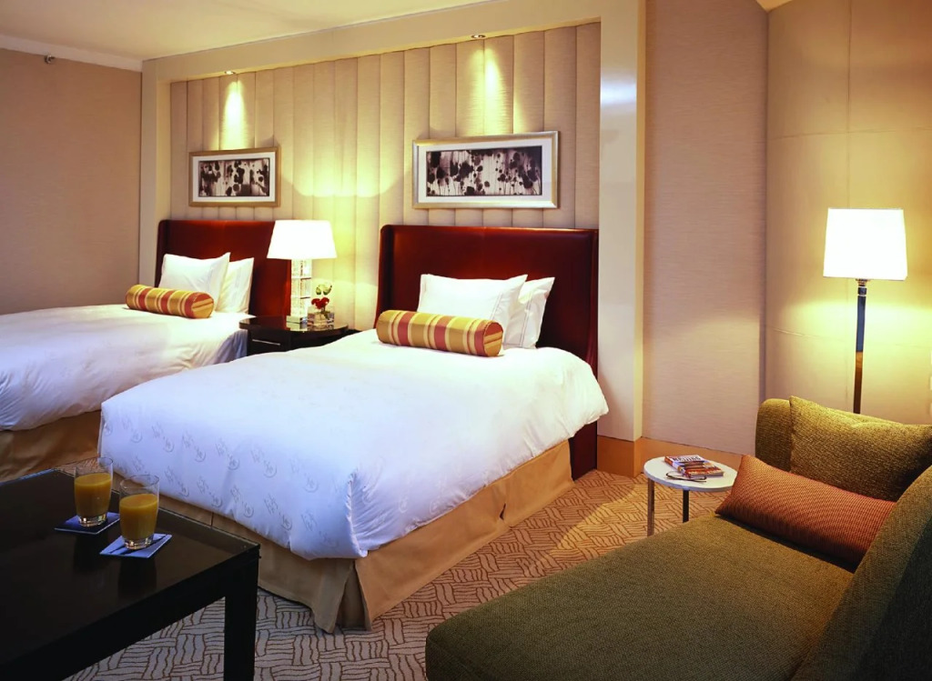 The Ritz-Carlton Beijing, Financial Street
