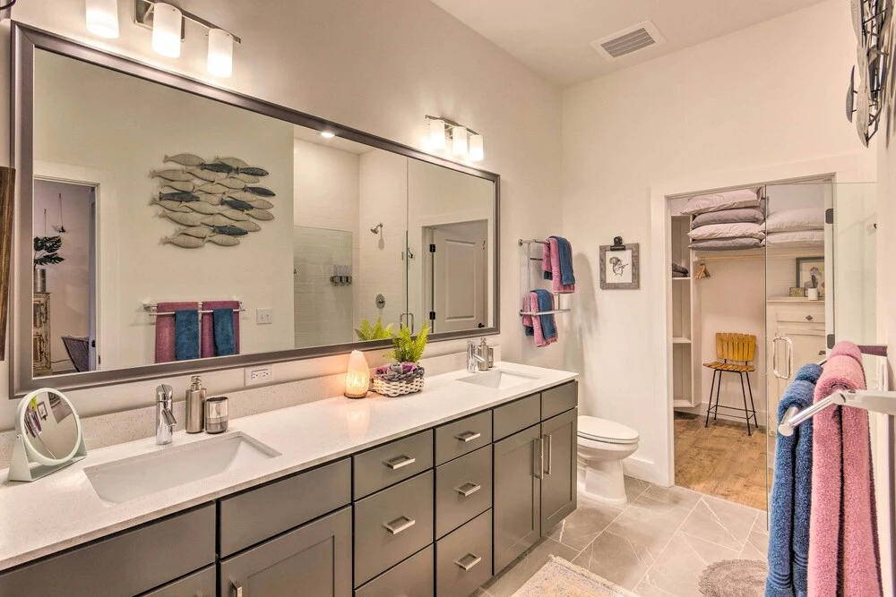 Walkable Downtown Asheville Condo w/ Balcony