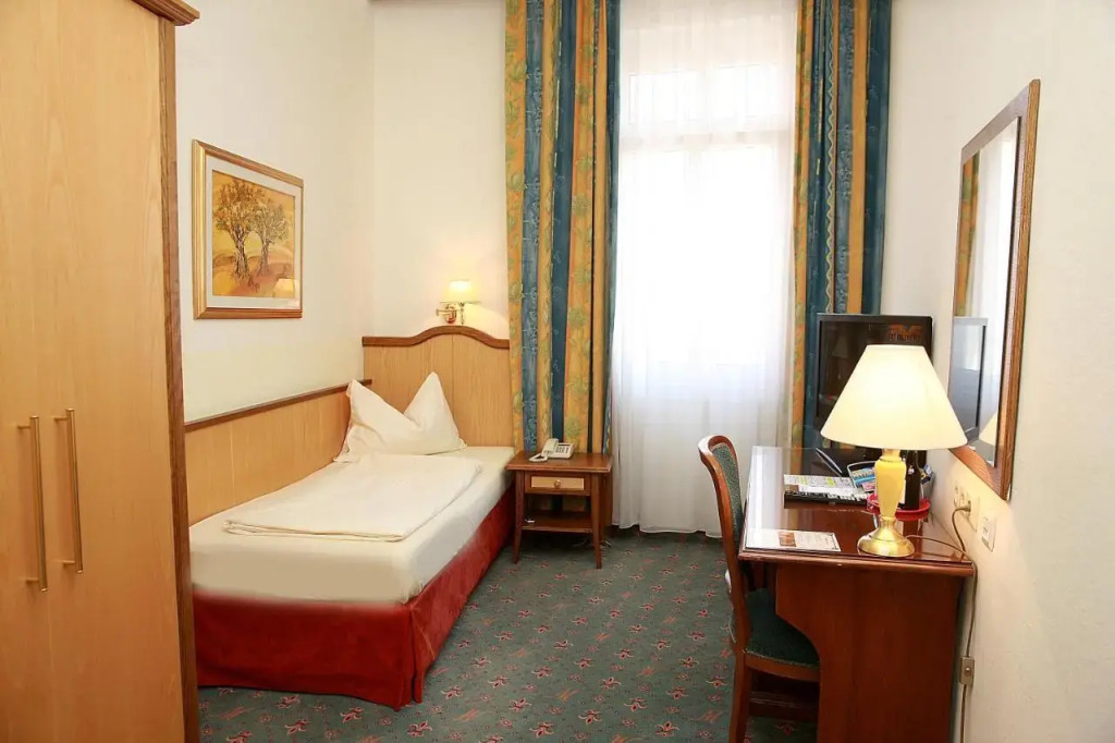Altstadt Hotel Mosser Villach mit Parkplatz