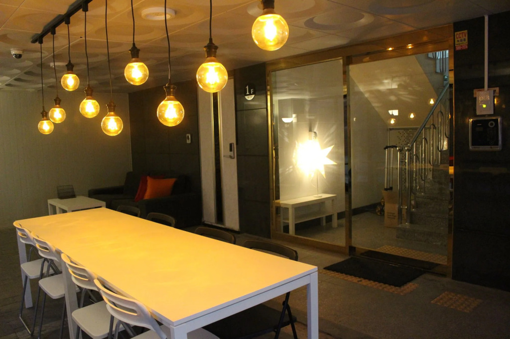 Bunk Guesthouse Hostel 2