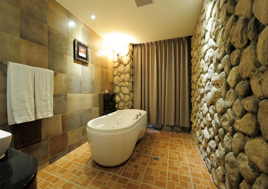 Eden Exoticism Planet Hotel