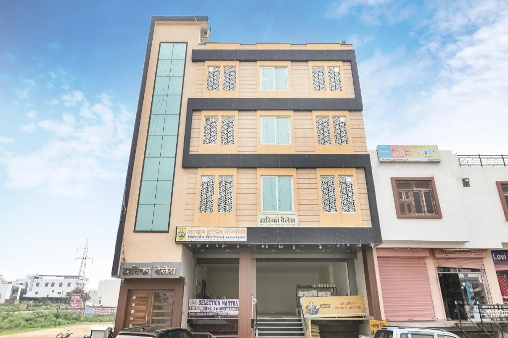 OYO 74321 Hotel Dwarika Palace