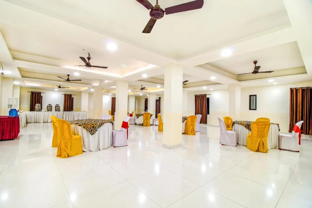 FabHotel Prime President