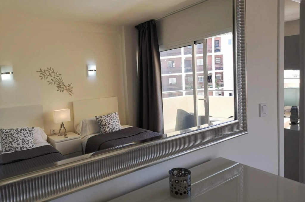 TORREMOLINOS Deluxe Apartment