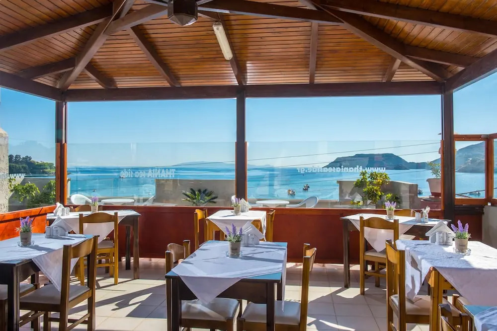 Thania Seaside Smotel