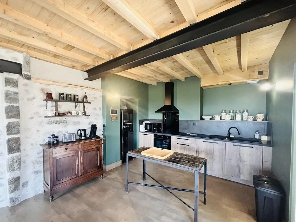 2 Houses for a Large Family or Group