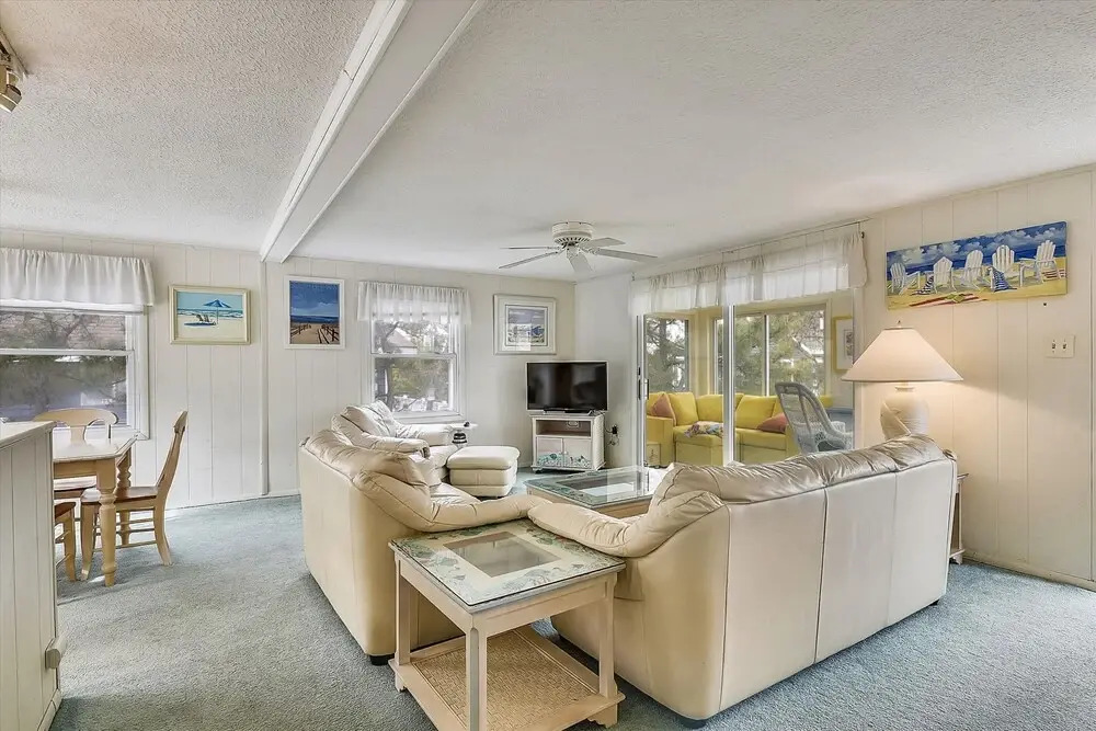 San Simeon East 8 S. 7th St. by Long & Foster