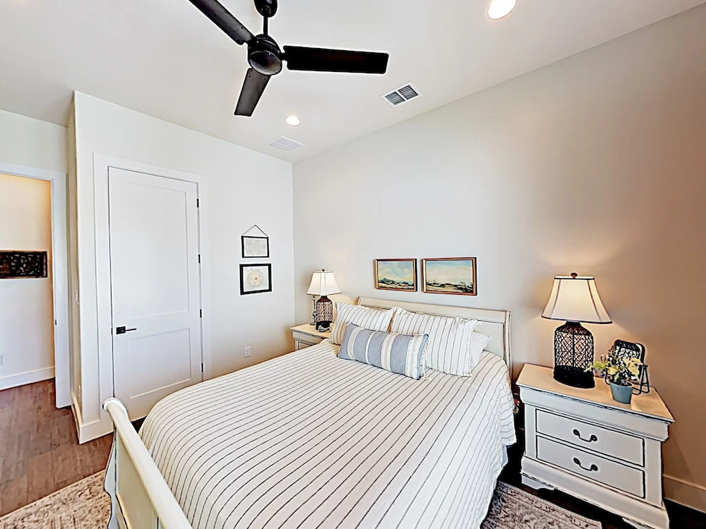 New Listing! Luxury Reserve At Lake Travis 3 Bedroom Home