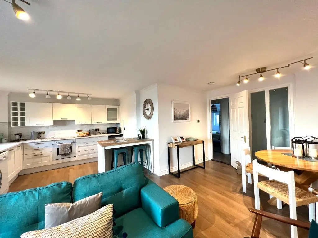Bellevue Apartment