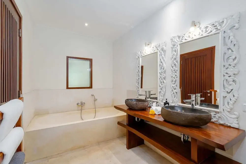 Villa Alroda Antik - Peaceful 4BR Villa with Private Pool in Canggu
