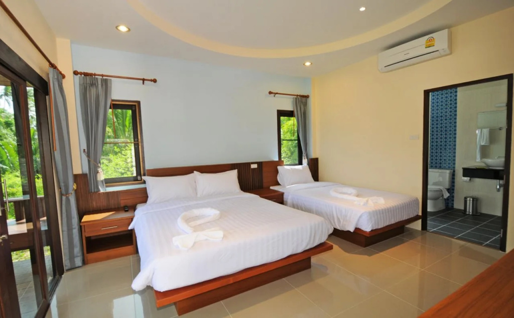 Phatcharee Resort