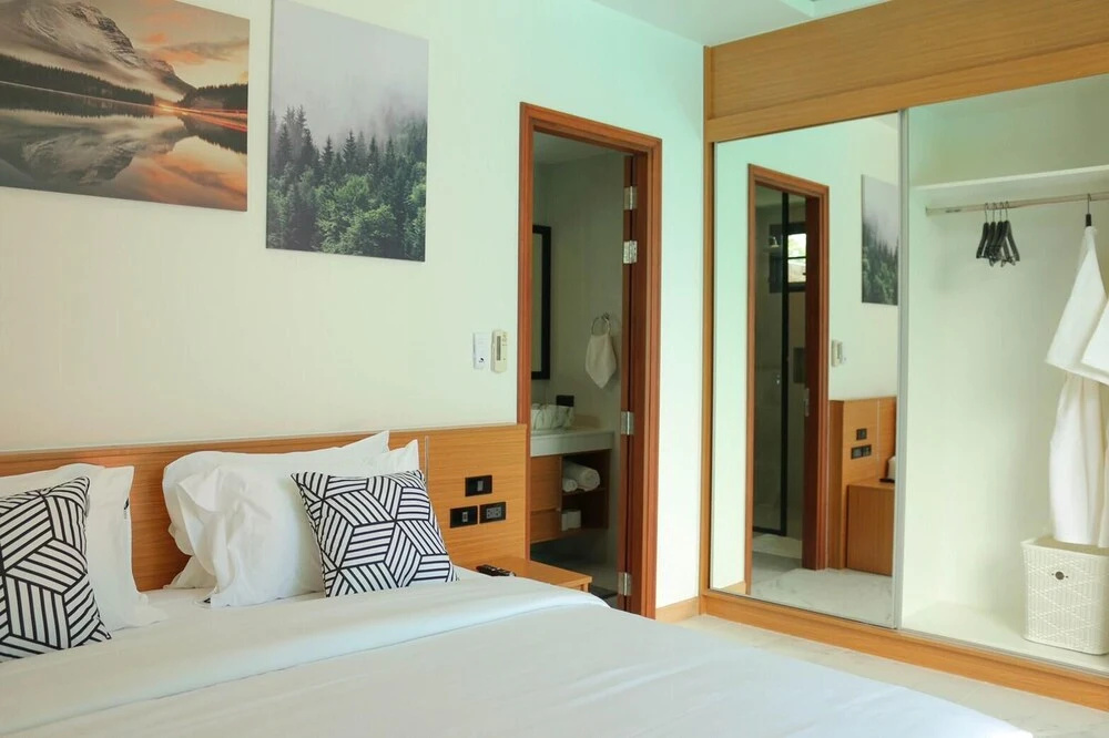 Attractive 4-Bedroom Pool Villa in Cherngtalay