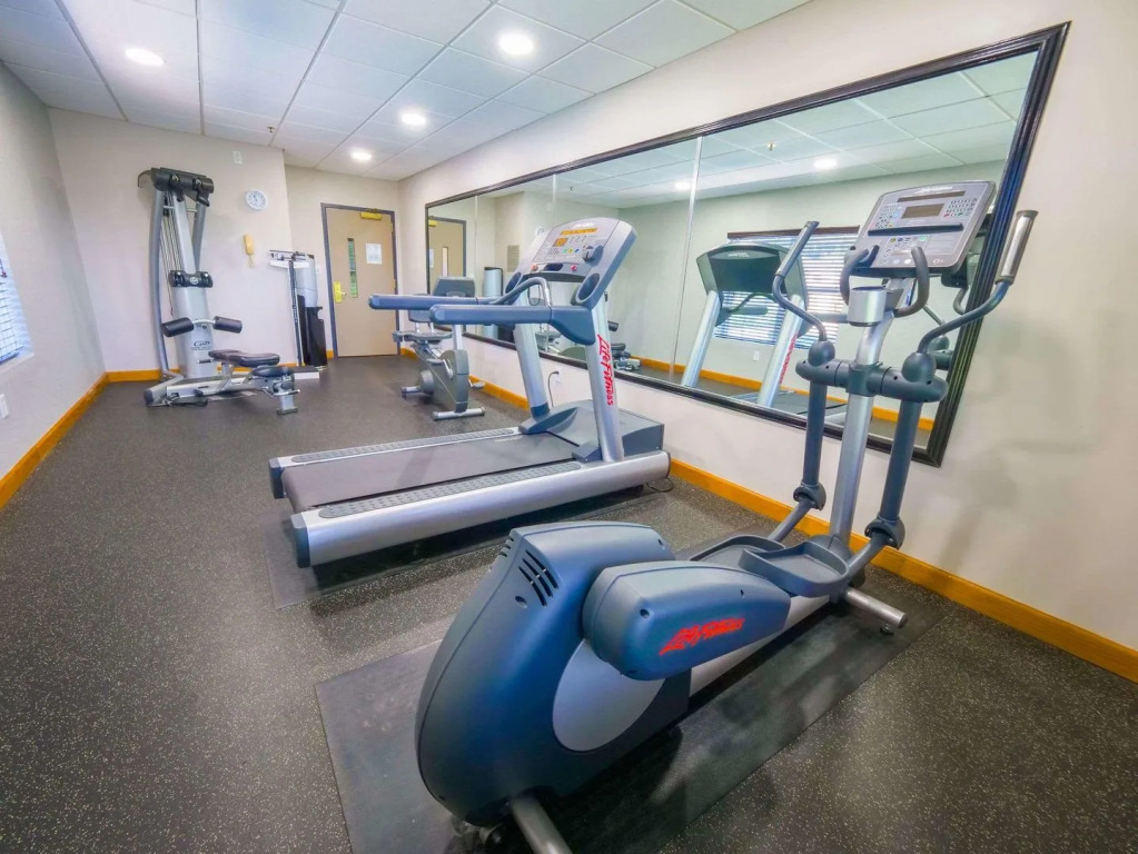 Country Inn & Suites by Radisson, Burlington (Elon), NC